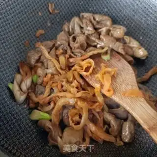 Make Red-oiled cuisine step 6