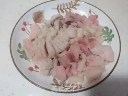 Make A pot and a potato chip step 1