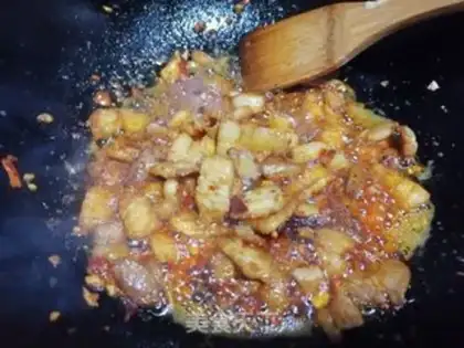Make A pot and a potato chip step 6