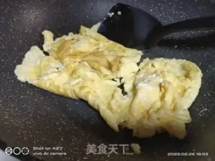 Make Yellow eggs step 1