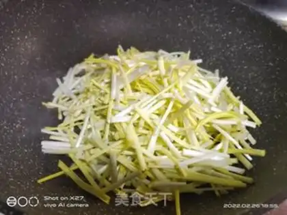 Make Yellow eggs step 2