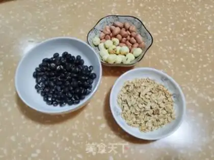 Make Peanut oatmeal step 0