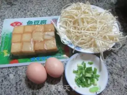 Make Fish tofu egg noodles step 0