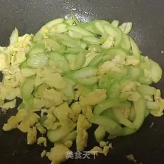 Make Scrambled eggs step 5