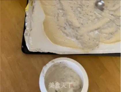 Make Seafood mushroom pizza step 3