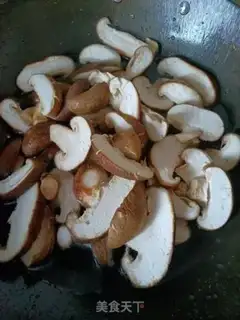 Make Ridiculous mushrooms step 1