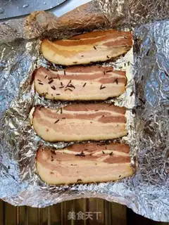 Make A thick bacon egg sandwich step 0