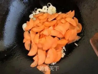 Make Carrot fried abalone mushroom step 3
