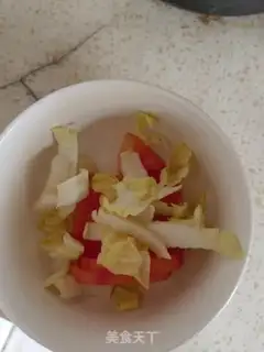 Make Tomatoes and omelet soup step 0