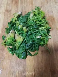 Make The spinach sprouts step 0