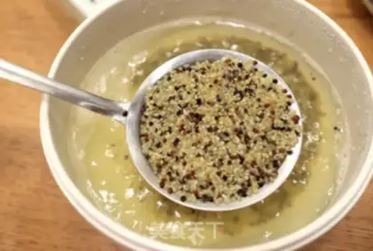Make Sour quinoa and vegetables salad step 1