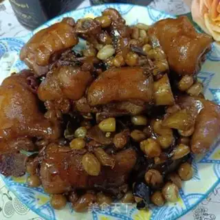 Make Peanuts burn pigs