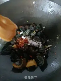 Make Scrambling eggs step 10