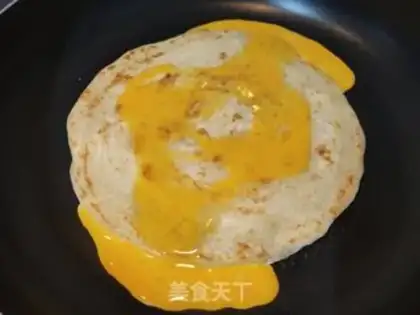 Make Yogurt cheese omelet step 1
