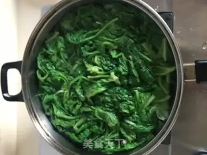 Make Garlic cream lettuce step 3