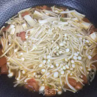 Make Tomato gin and mushroom pork step 8
