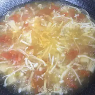 Make Tomato gin and mushroom pork step 9