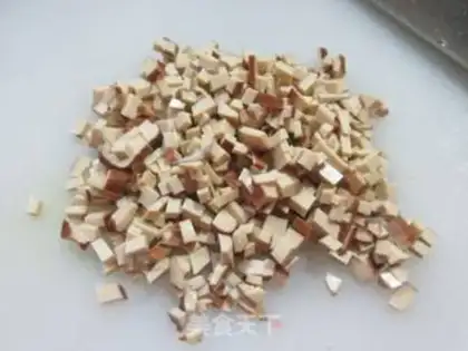 Make Eggs are dried with a leaf step 1