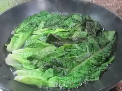 Make Eggs are dried with a leaf step 3