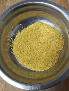 Make Carrot omelet porridge step 1