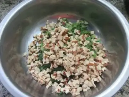 Make Eggs are dried with a leaf step 6