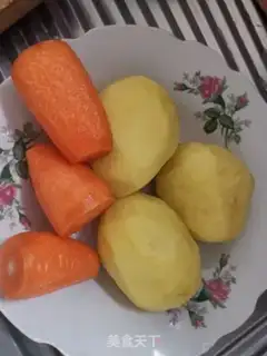 Make Quinoa potato chicken soup step 0