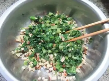 Make Eggs are dried with a leaf step 10
