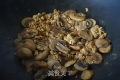 Make Fried eggs step 5