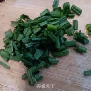 Make A white radish with pig blood step 4