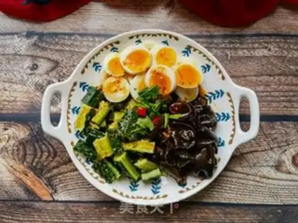 Make cucumber-mucked eggs step 6