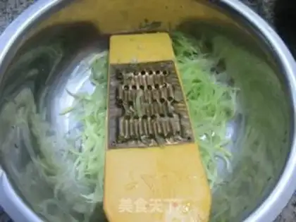 Make The green bean sprouts step 2