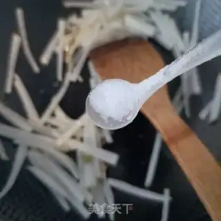 Make A white radish with pig blood step 7