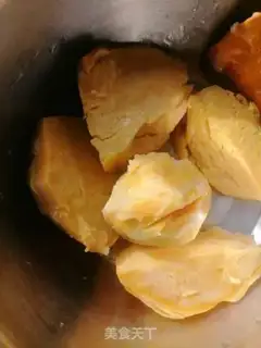 Make Red potato balls step 0