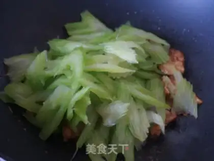 Make Celery fried meat step 9