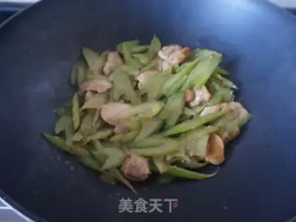 Make Celery fried meat step 10