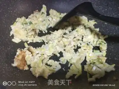Make Snack egg fried rice step 2