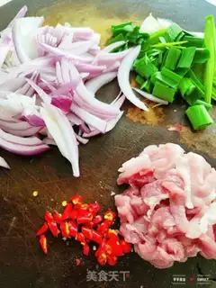 Make Scrambling the yellow beego step 2