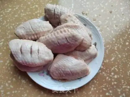 Make Hot-crunch chicken wings step 0