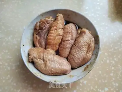 Make Hot-crunch chicken wings step 1