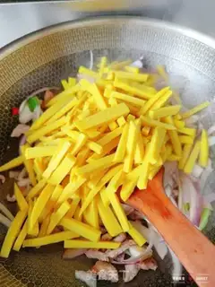 Make Scrambling the yellow beego step 7