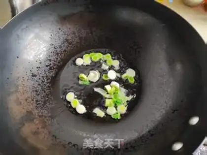 Make Garlic sprouts step 1