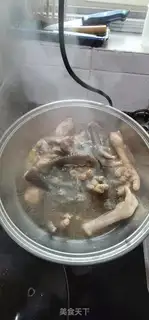 Make Soy sauce chicken feet step 0