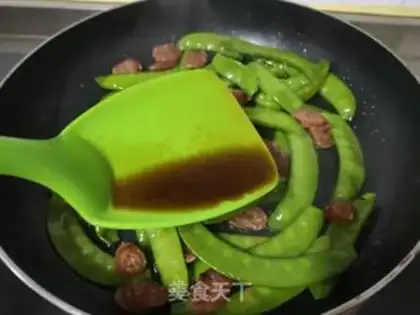 Make Weenie fried Dutch beans step 6