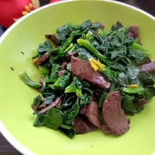 Make Spinach fried pig blood step 9