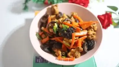Make Carrot mushroom chicken step 10