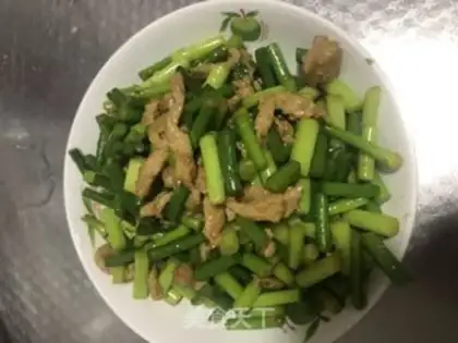 Make The meat and the garlic step 2