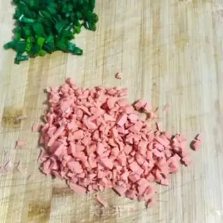 Make Ham and eggs step 1