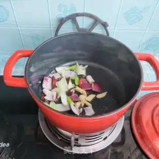 Make Western Red Donkey step 5