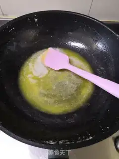 Make Cow Rolling Sugar step 2