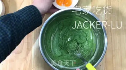Make Tea strawberry rolls step 2